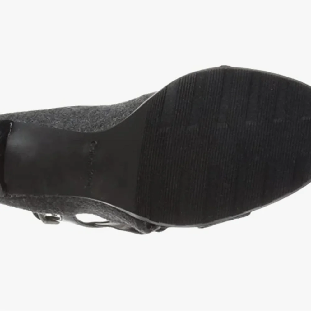 Calvin Klein Women's "Marin" Black/Gray Tuxedo Heel Size: 10M - Picture 3 of 7